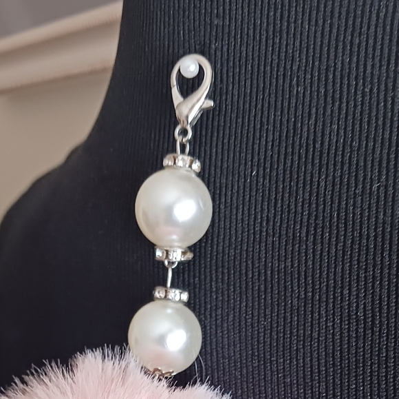 Pink Fluffy Key Holder With Faux Pearl And Crystal Accents. EUC - Picture 6 of 6